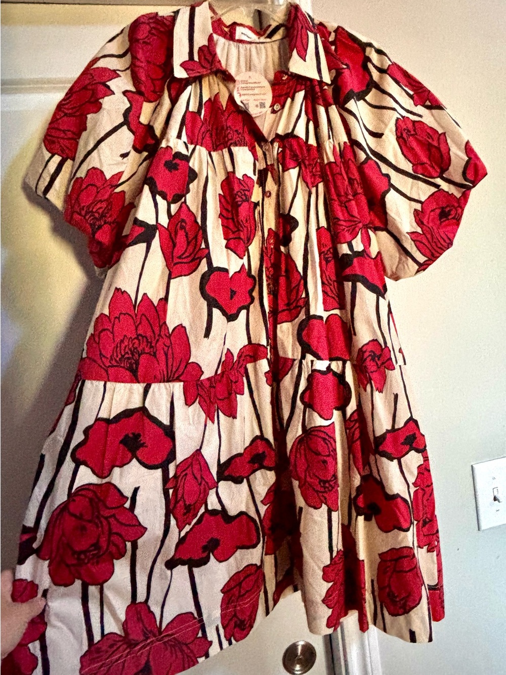 AUREUM Maximalist Red Floral pattern Puff-Sleeve knee-length shirtdress